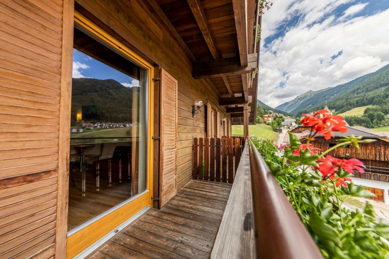 Hotel Rommisa Perca Kültér fotó